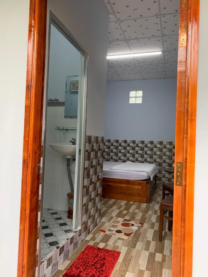 Thao Tran Hotel Ha Tien Exterior photo
